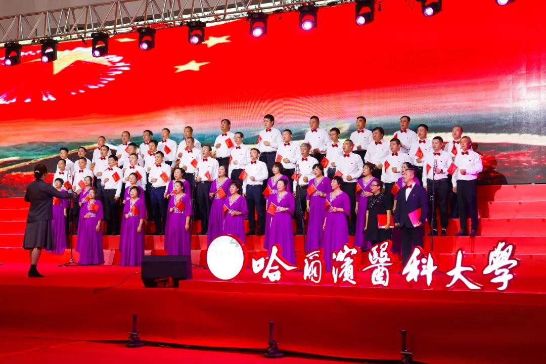 早点生孩子比较好还是晚一点比较好？游戏画面